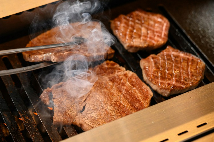 東京食肉市場直送 肉焼屋 D-29 広尾店 広尾/焼肉 ネット予約可