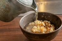 最後のひと口まで楽しませる『ガーリックライス』