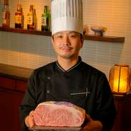 記念日に向けた特別なコースの相談も受け付け中（予算目安：税込26400円～）。お肉の三種食べ比べから、豪華海鮮を加えたコースなど、一組ごとのニーズに合わせたコースを提案してくれます。