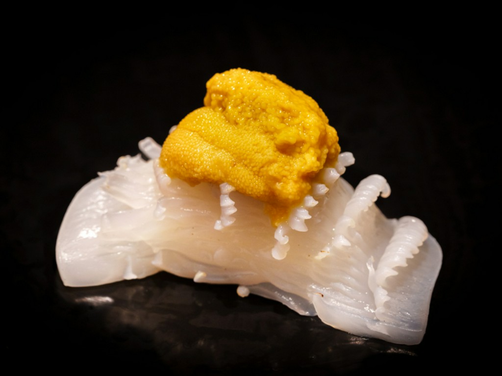 記憶に刻まれる一食を、真心を込めて丁寧に届ける鮨の匠