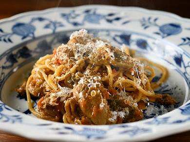 和食の調理法も交えて、厳選素材の美味しさを最大限に引き出す