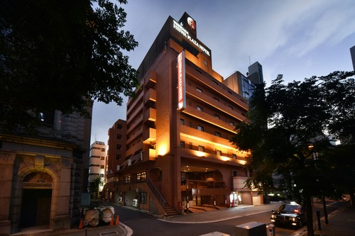 横浜平和プラザホテル2階でランチのひと時をお楽しみください。