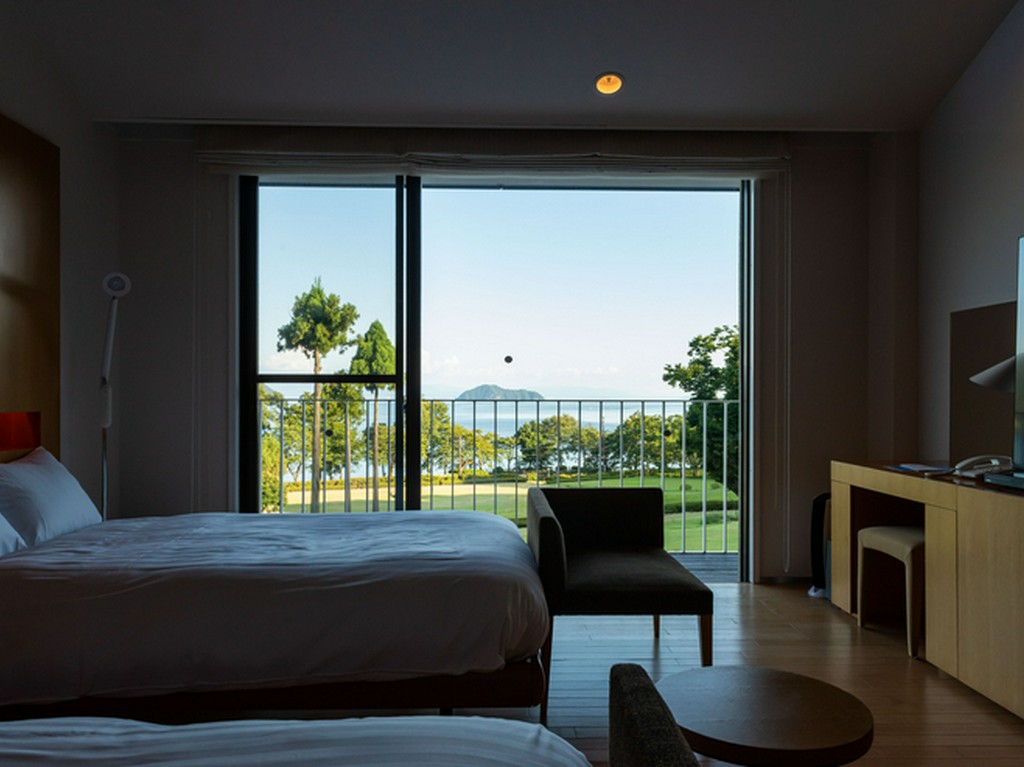 オーベルジュに宿泊し、【SOWER】でいただく贅沢な朝食を