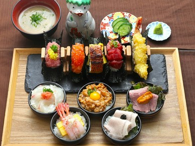Premium！おちょこ丼&手巻き 10種セット