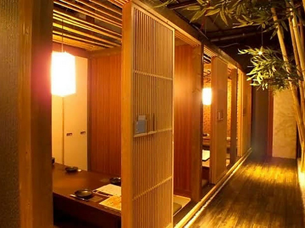 人目を気にせずくつろげる個室空間