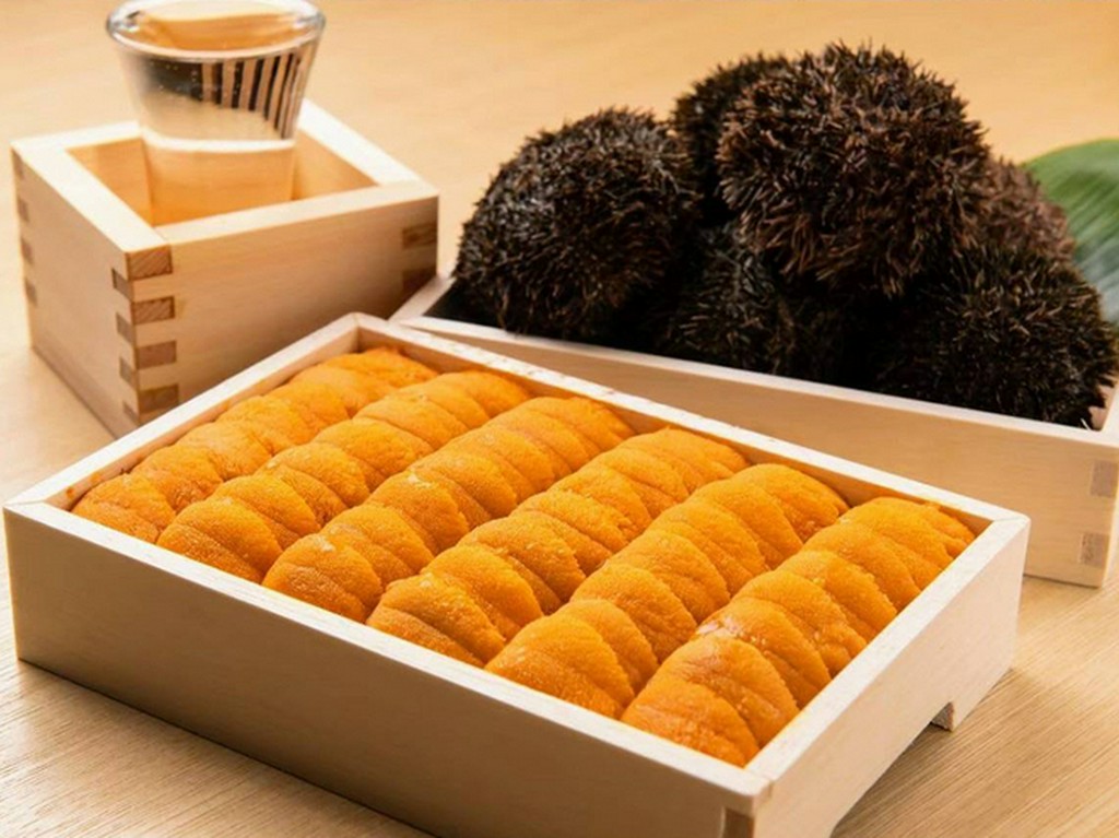 新鮮な雲丹をシンプルかつ贅沢に