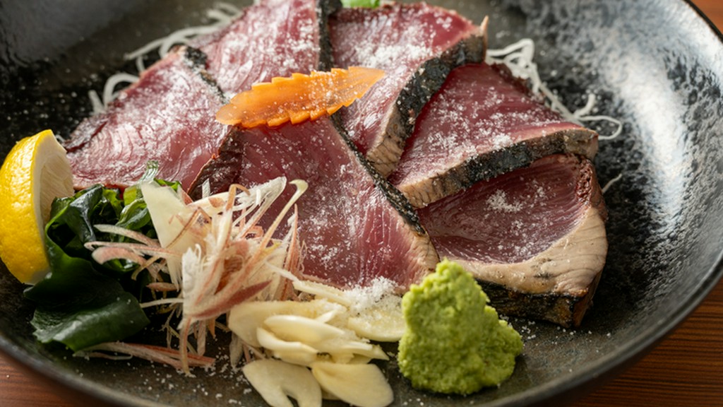 わら焼カツオのタタキ（タレ・塩）