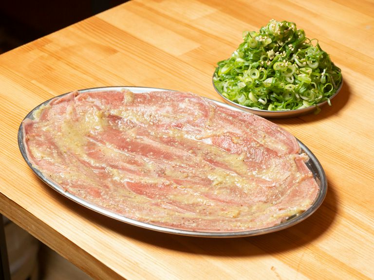 “盛りすぎること山の如し”。【たけ田】創業からの人気メニュー『ねぎ山(豚)たけ田タン』