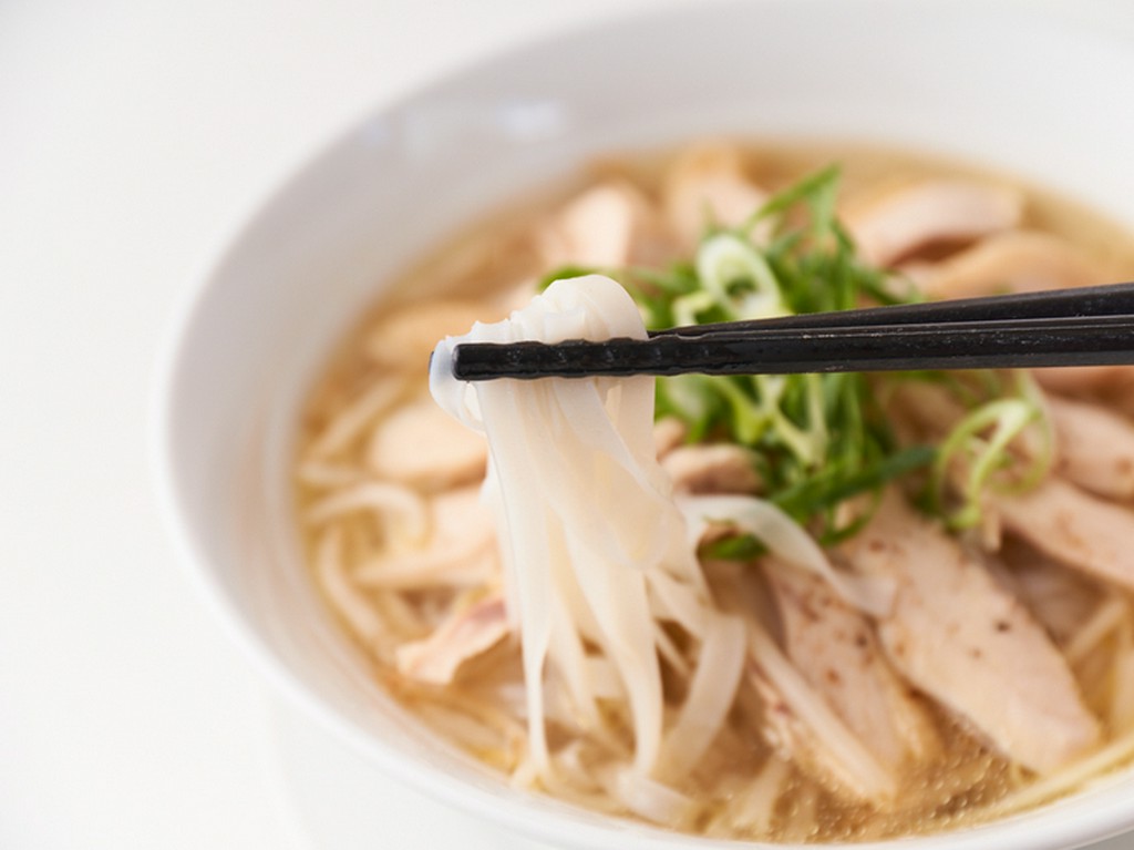 ベトナム現地で愛される味を素材から再現