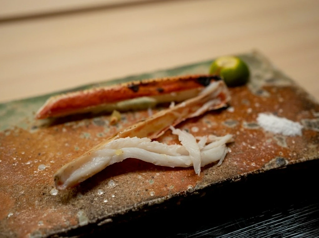 銀座の隠れ家で大切な人と一緒に旬の美味にゆったりひたれる