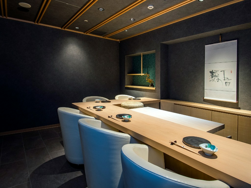 個室カウンター席