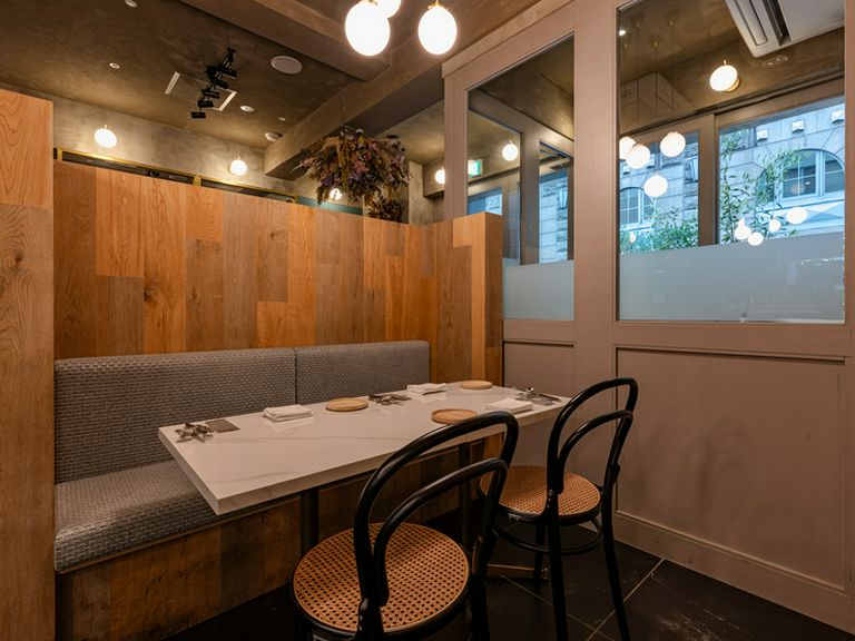 観劇・鑑賞後の余韻に。劇場都市のニーズにも応える