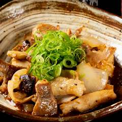 コラーゲンたっぷり。美容にうれしい『ホルモン炒め』