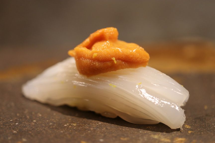 長崎県産の剣先イカウニ載せ