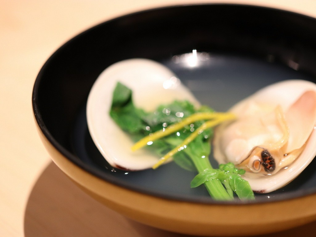 ハマグリと菜の花のお吸い物