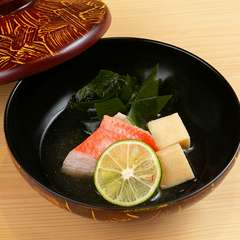 鮨デート、ご夫妻での食事に加え、高級鮨デビューにもオススメ