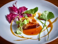 時間と手間を惜しまず、さまざまな工程を経て完成『東坂肉』