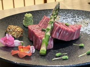 その時期に“一番おいしい” 国産牛を仕入れ、炭火で焼肉を堪能