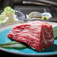 肉々しさが豪快に伝わる『アイゴ赤身塊肉（200g）』