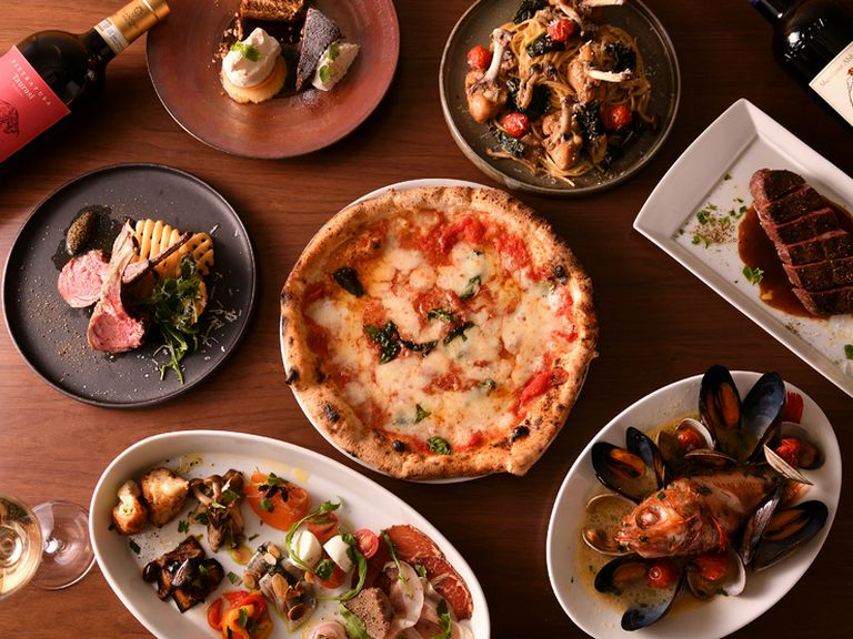 人気料理をピックアップしたコース料理にも注目