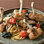 赤城鶏と季節野菜のスパッゲッティ　トゥリパーノ風