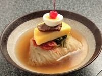 ※ご提供まで「15～30分」かかります。
(大(麺350g) 1,188円)