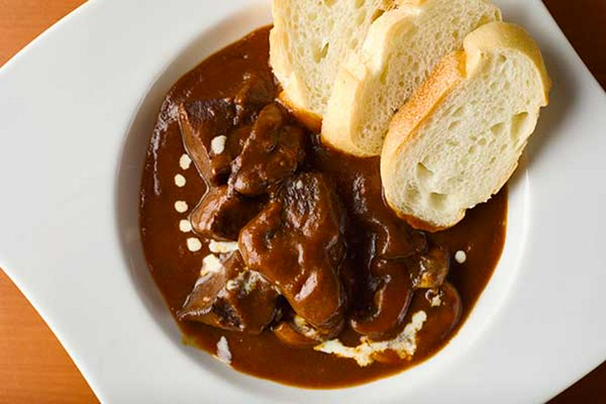 牛タンシチュー