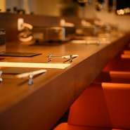 国内外でキャリアを積んだ料理人がそろい、ゲストのわがままにも柔軟に対応してくださるこちらのお店。特別な日のディナーに訪れるなら、事前にサプライズの相談をしてみては？