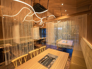 シーン問わず利用が可能。洗練されたワンランク上の空間で焼肉を