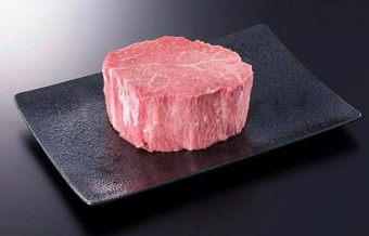肉そのものの味を楽しめる逸品。口に入れた瞬間にとろけるような極上の食感『シャトーブリアン』