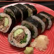 店内でもお召し上がり頂けます。

デリバリーは御座いません。