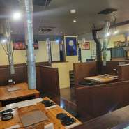 清潔感があり、落ち着いた雰囲気の店内は、接待にもぴったり。高さのある仕切りで人目も気になりません。上質な石垣牛を堪能できるコース料理と厳選されたお酒で、大切な人をもてなしてはいかがでしょうか。