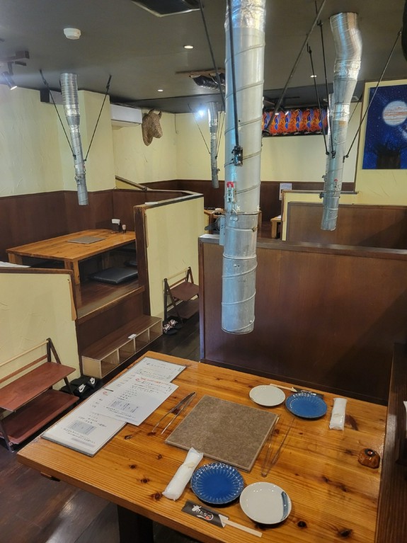 厳選された上質な石垣牛の焼肉で、2人の時間に豊かな彩りを