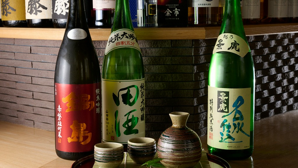 季節とともに巡る全国の銘酒を店主が厳選