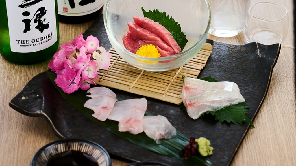 旬を切り取る一皿。鮮魚が主役の贅沢なひととき『刺し身』（コースの中の一品）