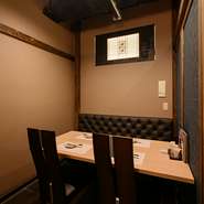 完全個室有！ 広々ゆったり落ち着く和空間で、宮崎地鶏の串焼きと個性溢れる創作料理を堪能。
