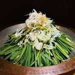 自家製水炊きスープを使用、しょうゆ味／白味噌ブレンドの2種類をご用意
（一人前）
〆ものは別途ご注文ください

追加具材
もつ　1320円
野菜セット　1100円
ちゃんぽん麺　550円
雑炊セット　550円
スープ　1100円