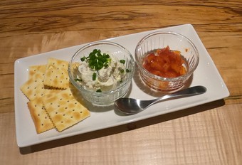 ブリがっこチーズ