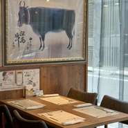 多くの人々が行き交う街、日本橋室町。ランチにはお重やハンバーグ・ステーキセットもあり、会社員たちのランチタイムにも重宝されています。少し贅沢なランチタイムを過ごしてみませんか。