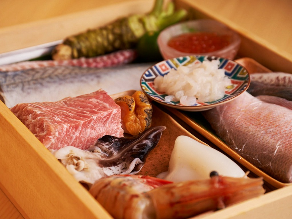 四季折々の魚介類を味わえる『盛り合わせ』