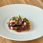 ※季節に合わせて食材は変更されます。
お料理は全てお取り分けして提供します。写真はハーフポーションです。