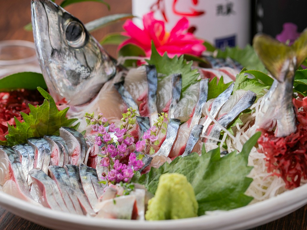 自慢の鮮魚＆厳選日本酒で、接待・会食にも活躍