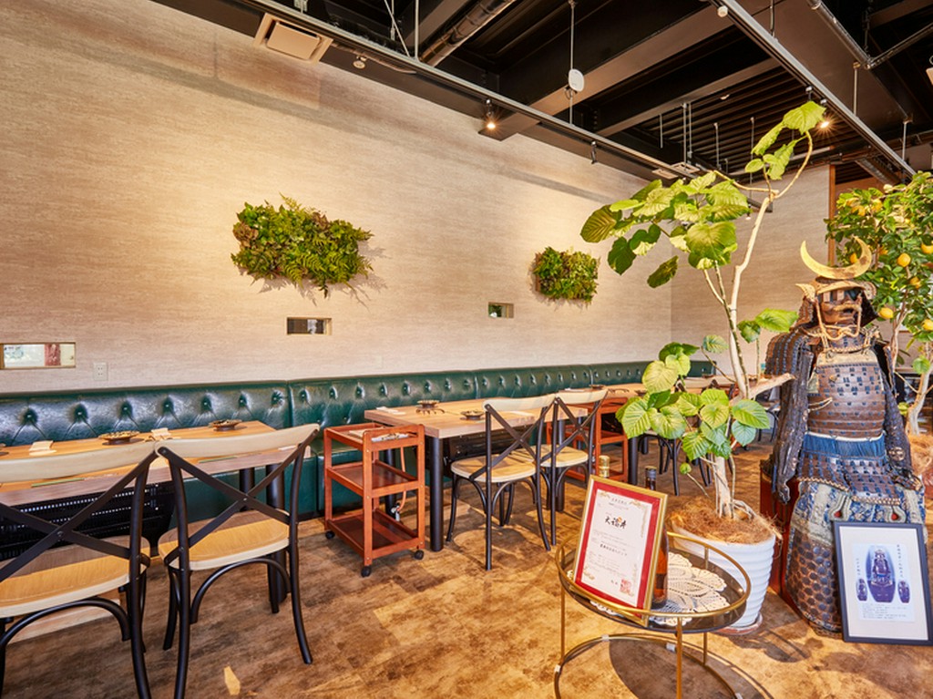 会社の集まりや同窓会にも利用できる広々とした空間