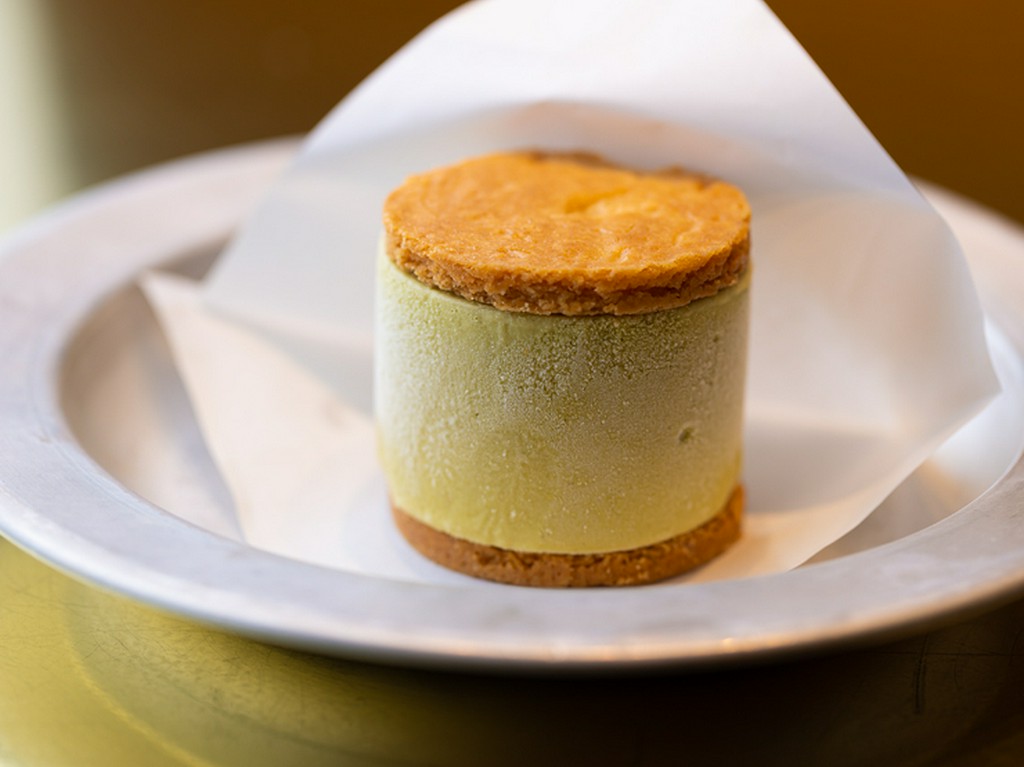 季節ごとに変わる限定のフレーバーにも挑戦したい『自家製クッキーのアイスサンド』