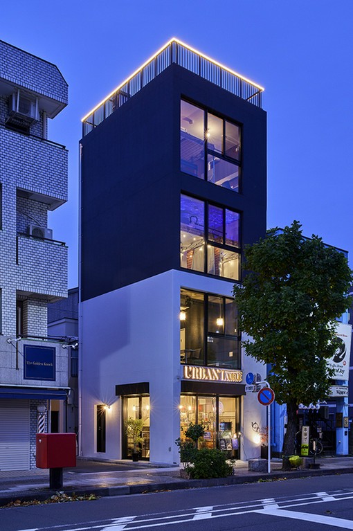 店舗外観　建物1棟すべて当店です！