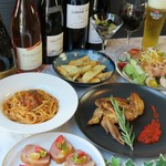 10名様以上限定！生ビールを含めた贅沢飲み放題にみんなで楽しめるお料理が入った大満足コース！