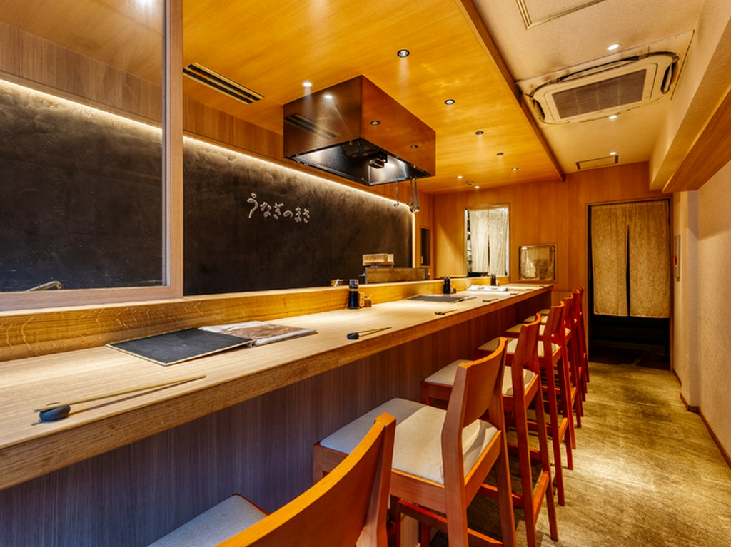 一人で楽しむ国産うなぎ。たまにはこんな贅沢も