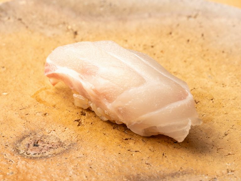 心地よい余韻が残る、極みの一貫『イサキ』