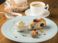 食後にも午後の一休みにも最適『おまかせスイーツ&ドリンクセット』