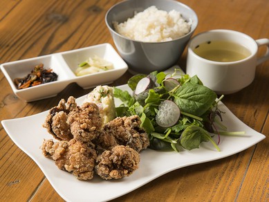 オススメランチ『秋川牧園　無投薬鶏からあげ』